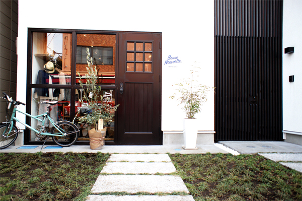 FWK by ENGINEERED GARMENTS取扱い看板