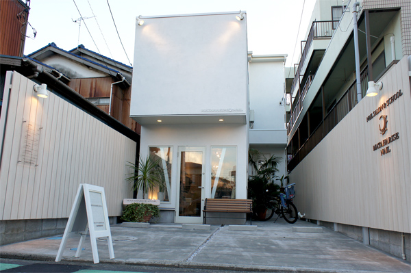 東京神奈川デザイン看板、サインポスト、signpost、海老名、ネイルサロン、デザイン、看板、おしゃれ