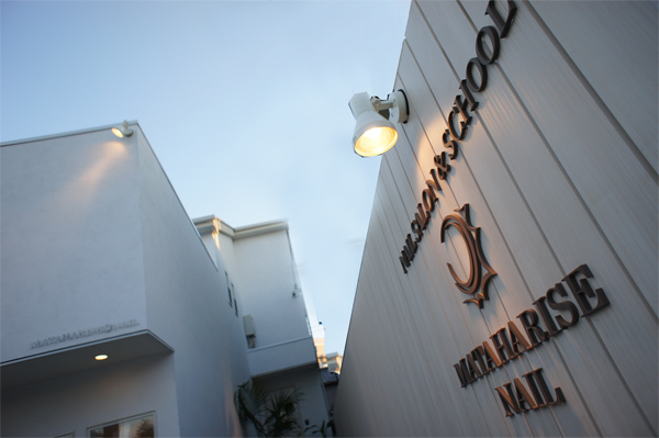 東京神奈川デザイン看板、サインポスト、signpost、海老名、ネイルサロン、デザイン、看板、おしゃれ