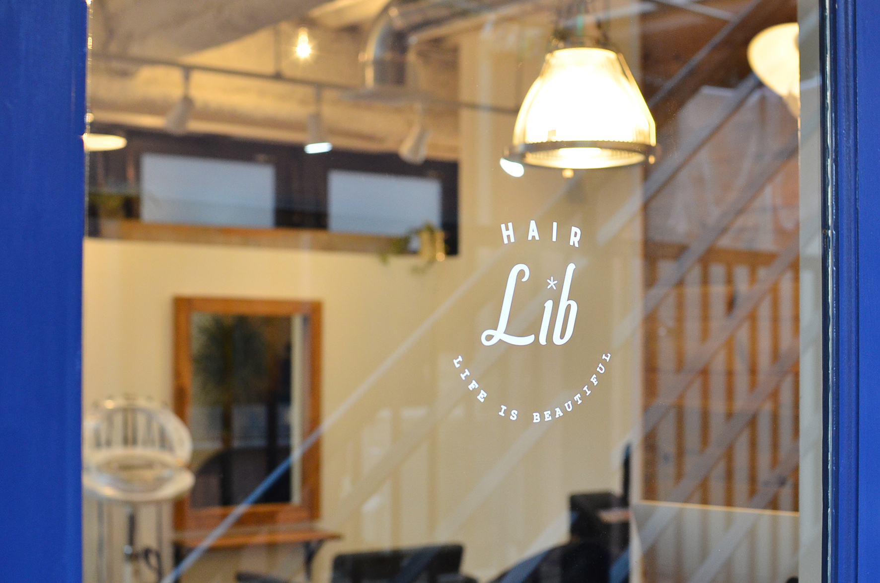 ロゴ　看板　ファサード　デザイン